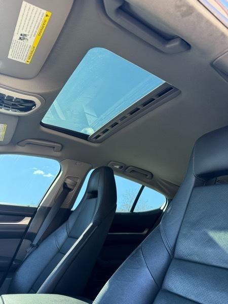 Porsche Panamera 4 2011