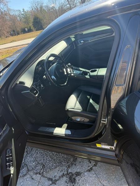 Porsche Panamera 4 2011