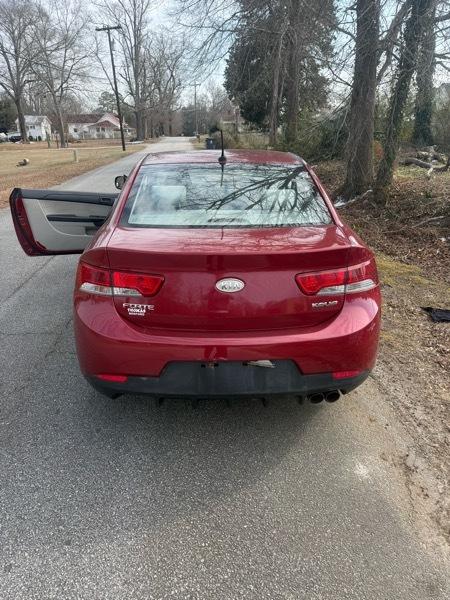 Kia Forte Koup EX 2010
