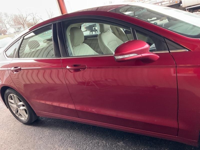 Ford Fusion SE 2015