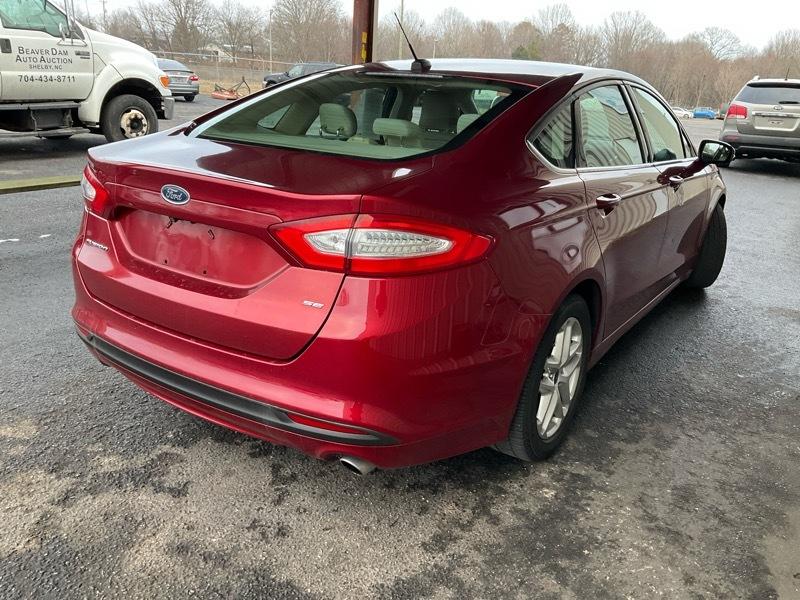 Ford Fusion SE 2015