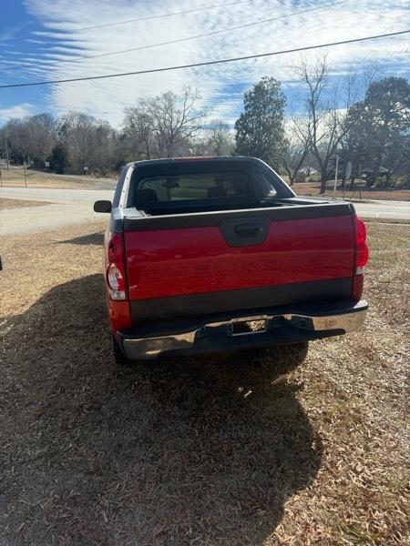 Chevrolet Avalanche 1500 2WD 2005