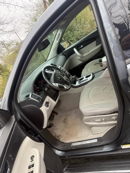 GMC Acadia SLE-2 FWD 2012