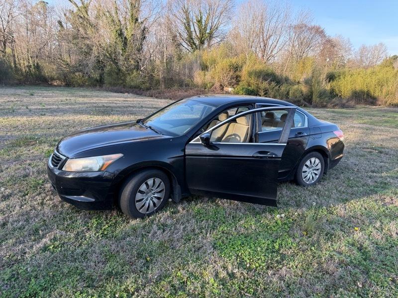 Honda Accord LX sedan AT 2010