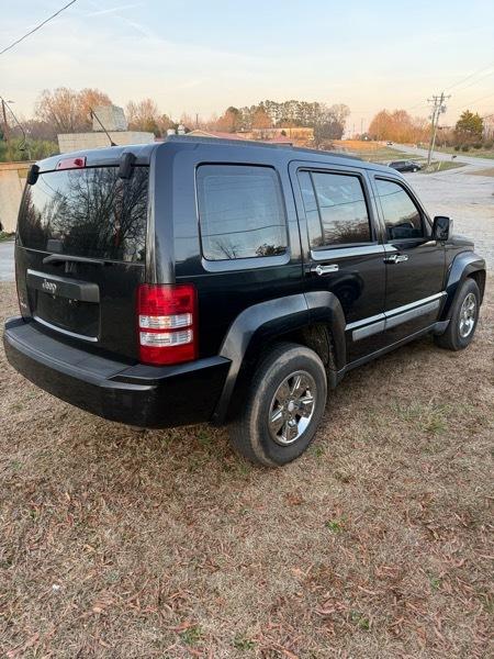 Jeep Liberty Sport 4WD 2010