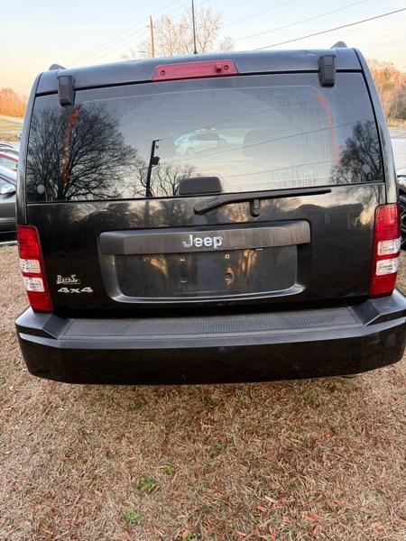 Jeep Liberty Sport 4WD 2010