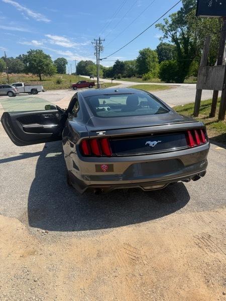 Ford Mustang EcoBoost Coupe 2016