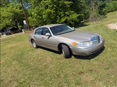2000 Lincoln Town Car 