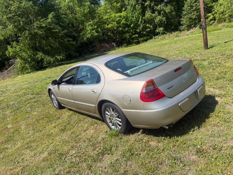 Chrysler 300M Base 2002