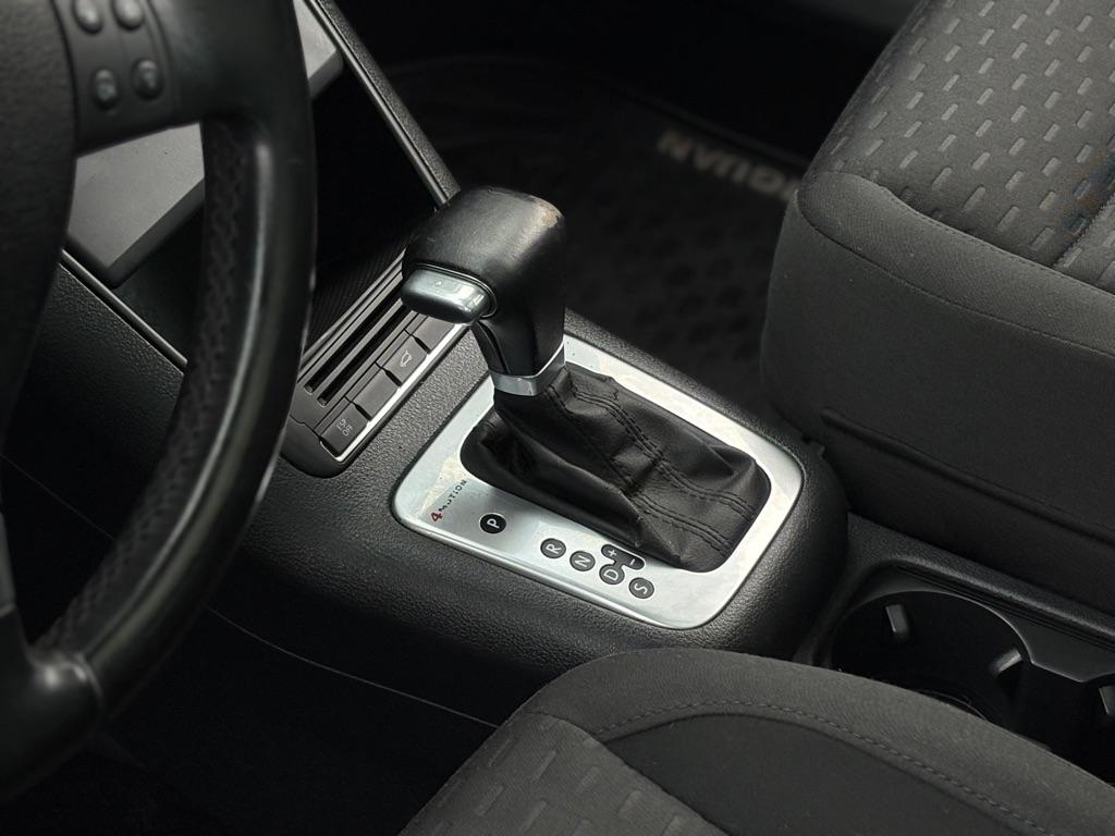 Volkswagen Tiguan  2009