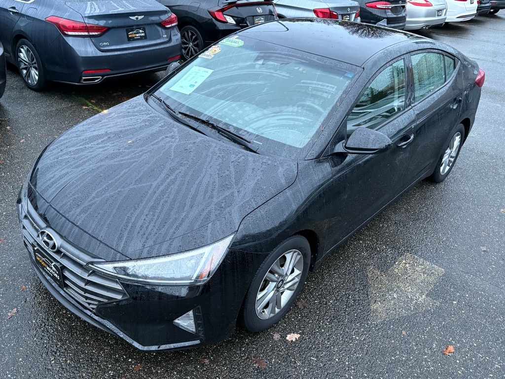 Hyundai Elantra  2020