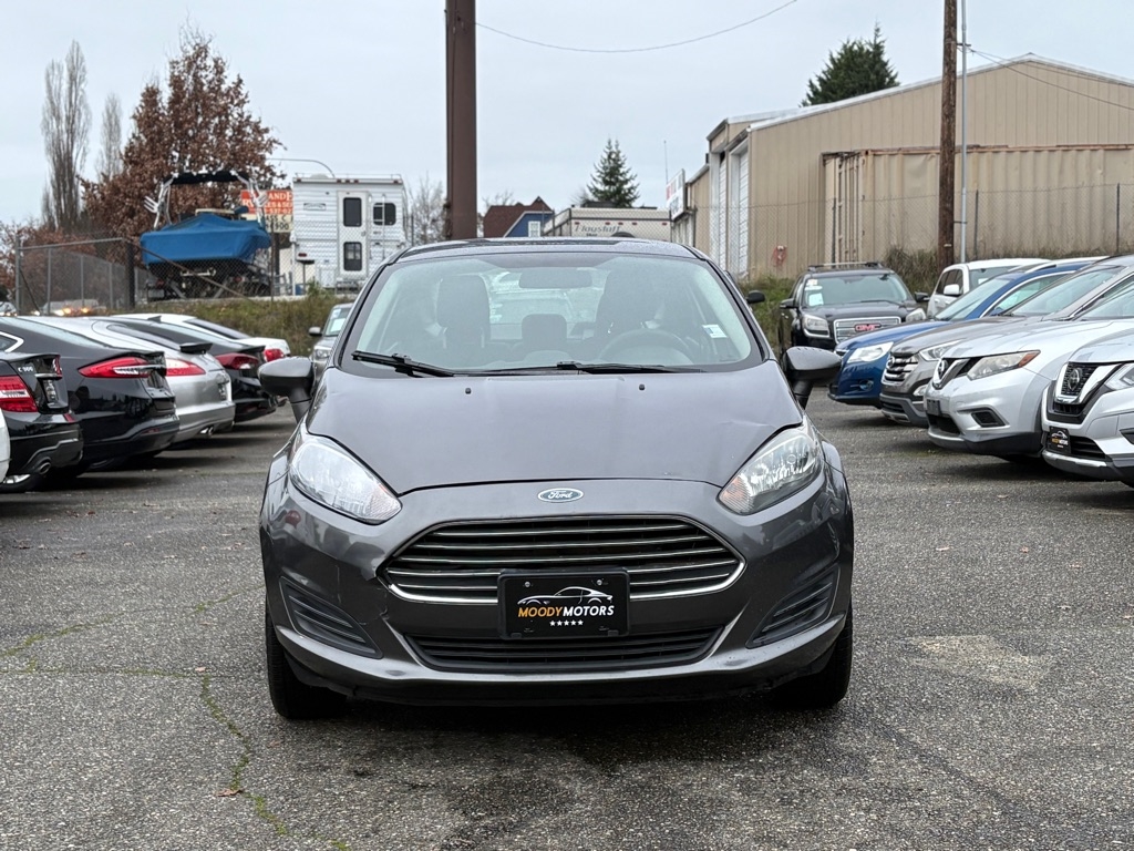 2017 Ford Fiesta SE's photo