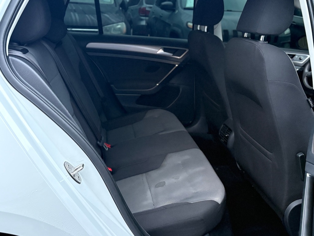 Volkswagen e-Golf  2016