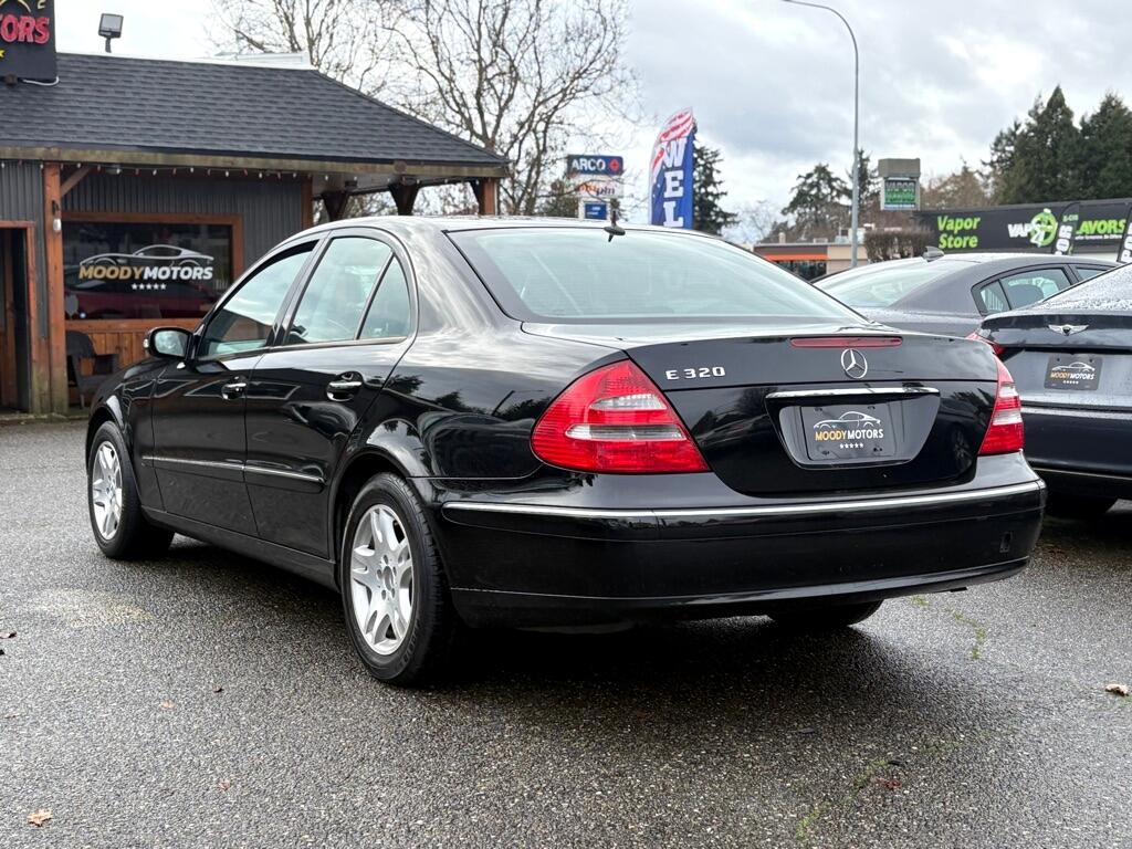 Mercedes-Benz E-Class  2005