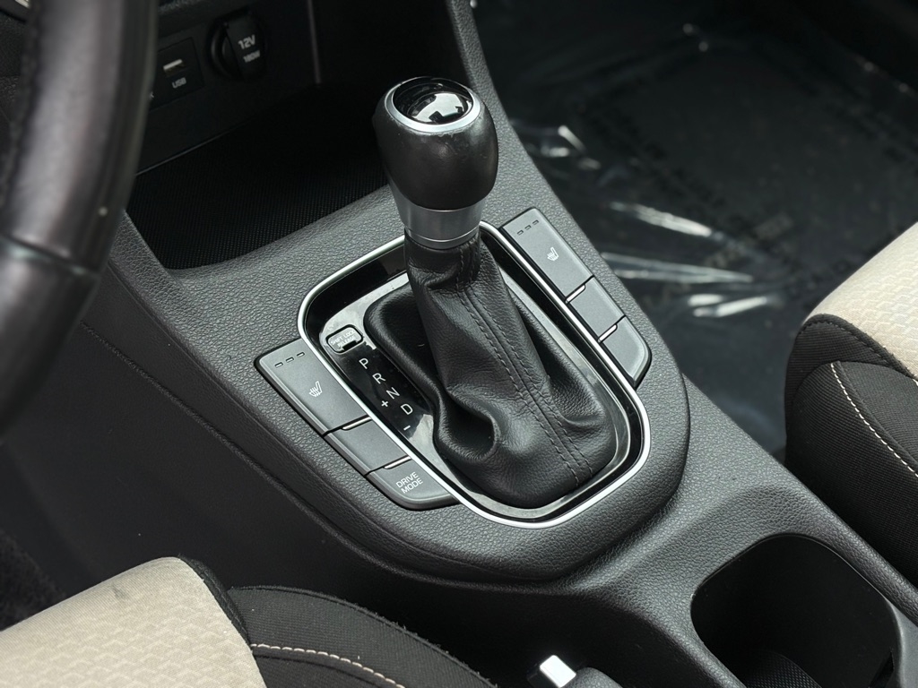 Hyundai Elantra GT  2018