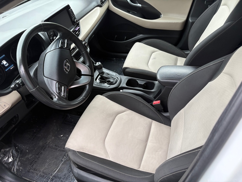 Hyundai Elantra GT  2018