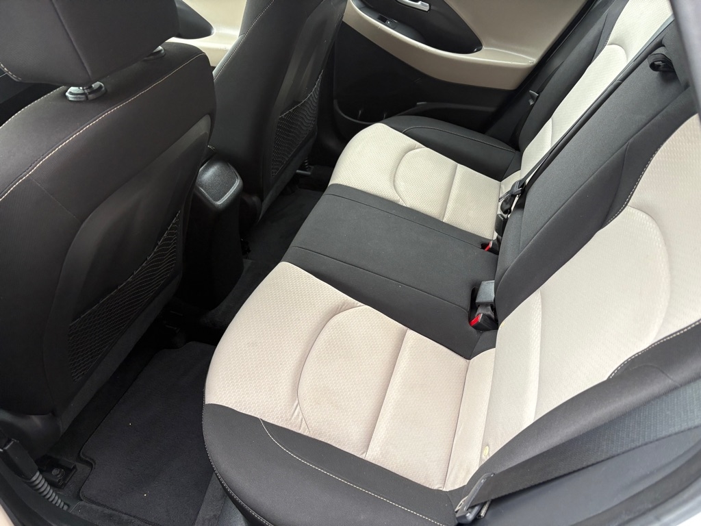 Hyundai Elantra GT  2018