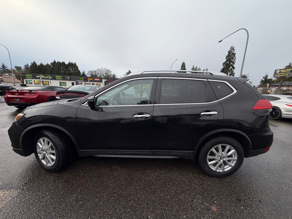 2017 Nissan Rogue SV
