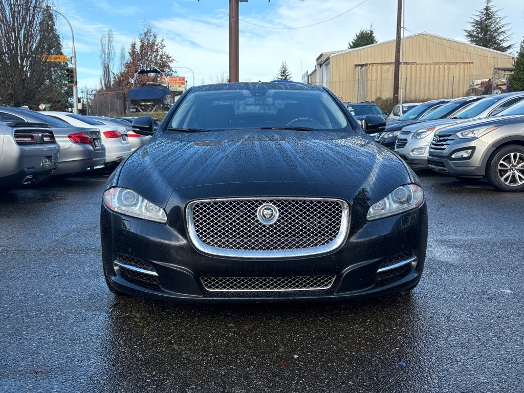 Jaguar XJ-Series  2011