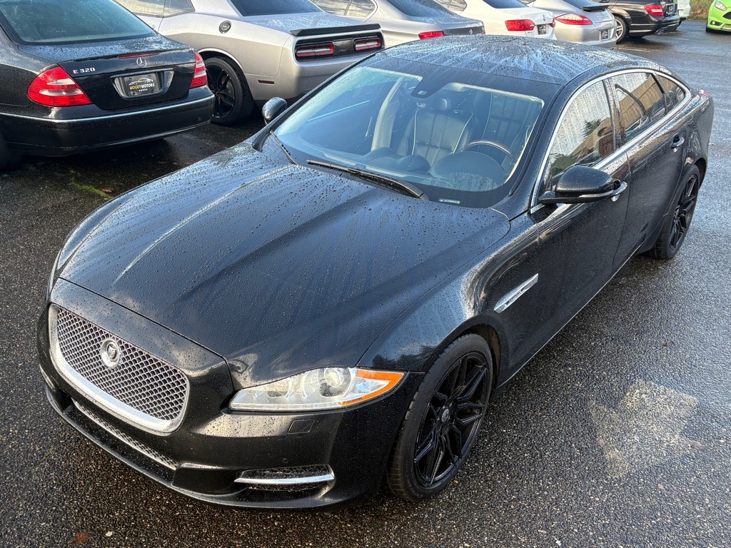 Jaguar XJ-Series  2011
