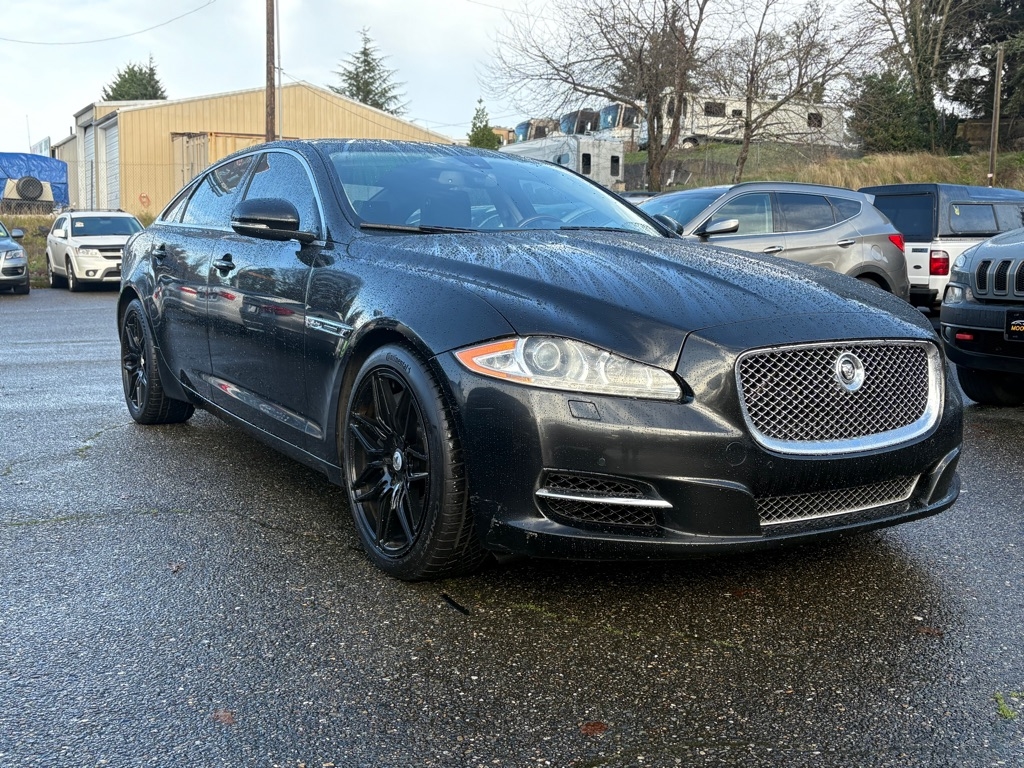 Jaguar XJ-Series  2011