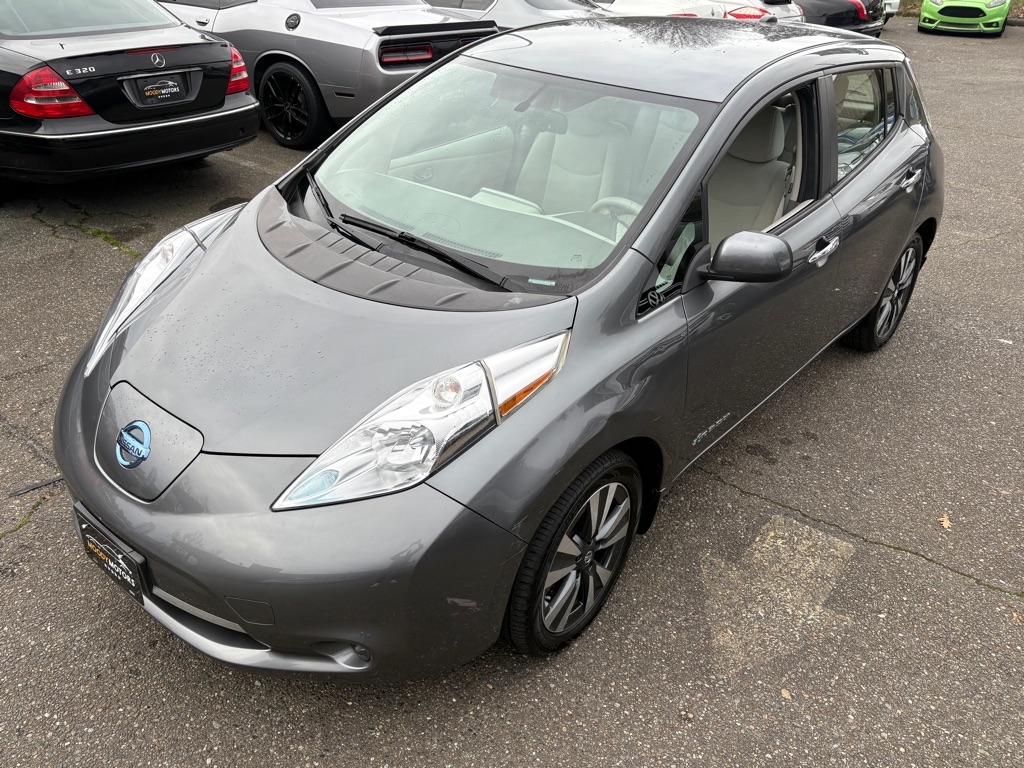 Nissan Leaf  2016
