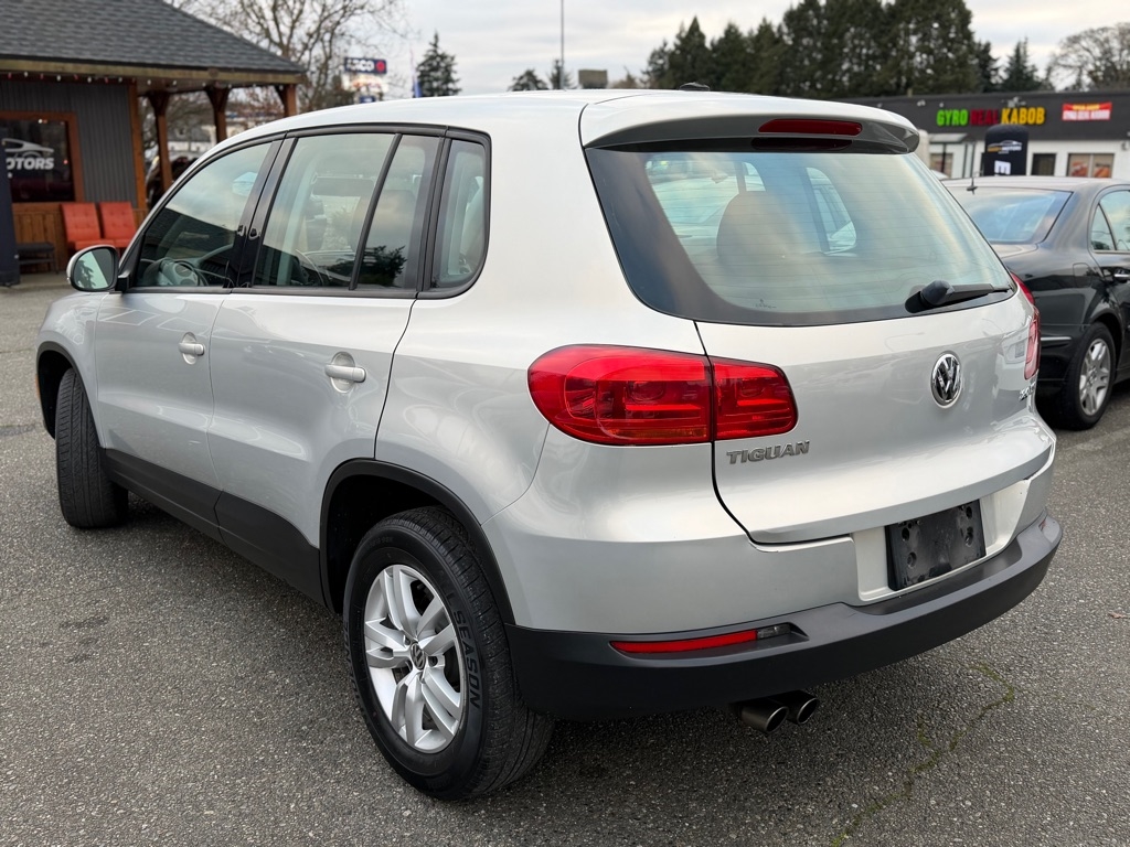 Volkswagen Tiguan  2013