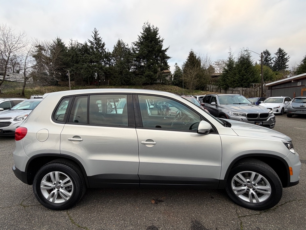 Volkswagen Tiguan  2013