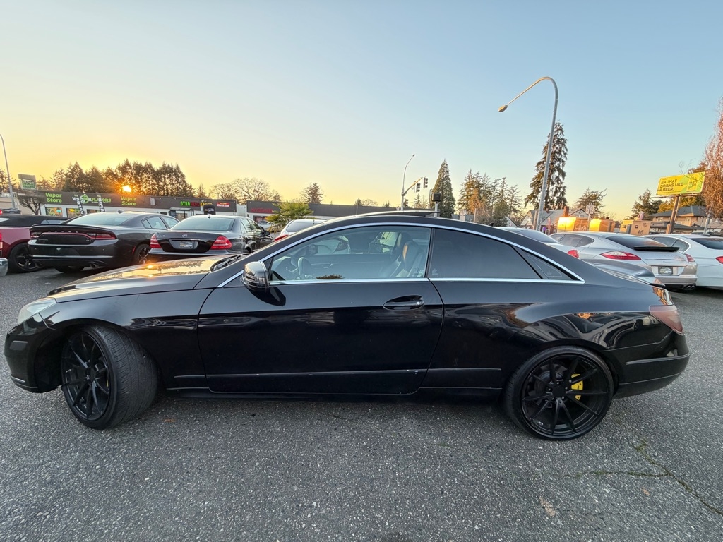 Mercedes-Benz E-Class  2011