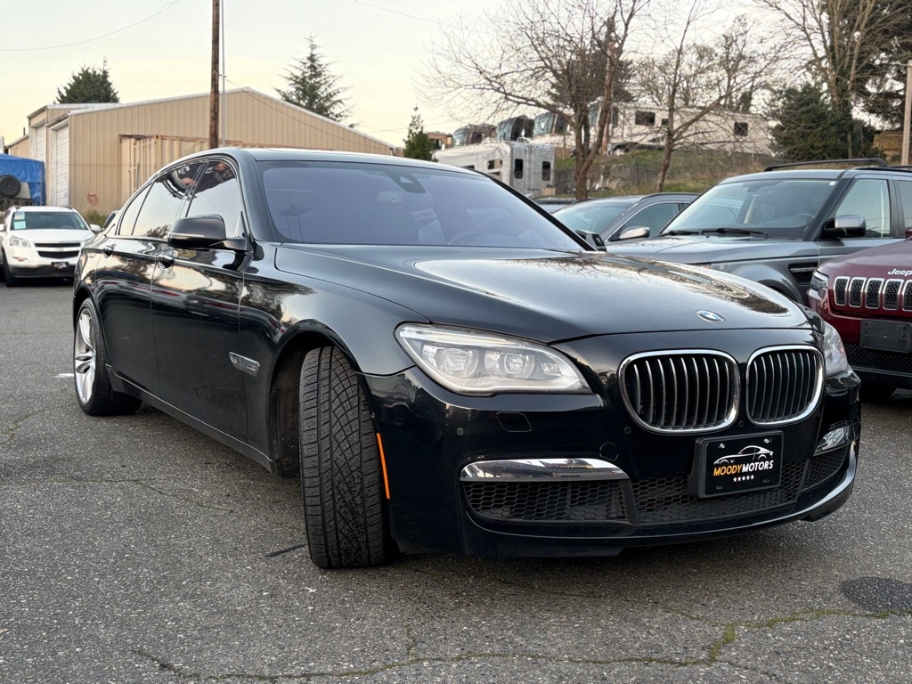 BMW 7-Series  2013