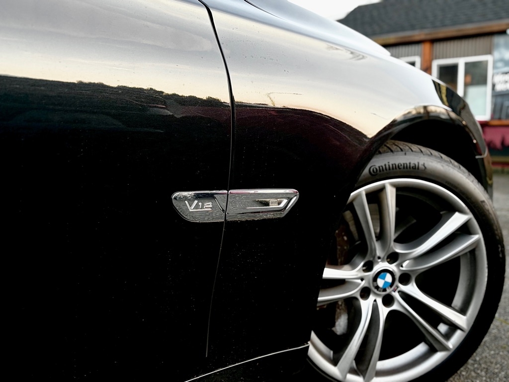 BMW 7-Series  2013