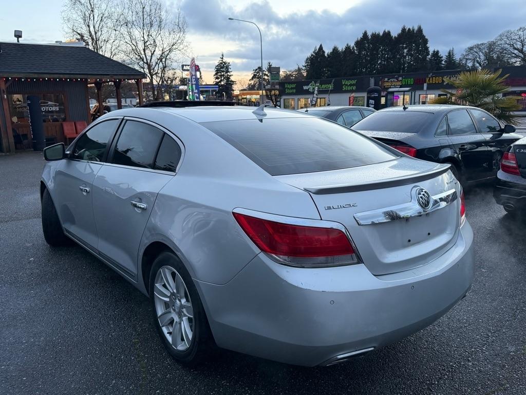 Buick LaCrosse  2011