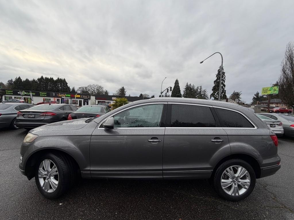 Audi Q7  2011