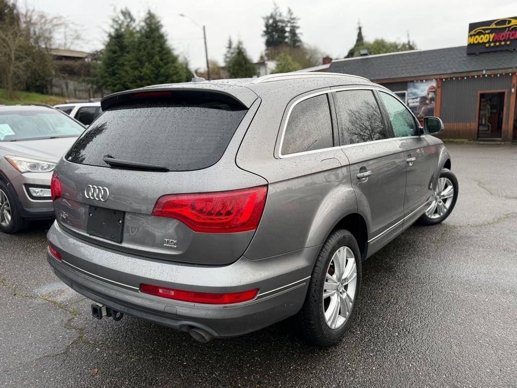 Audi Q7  2011