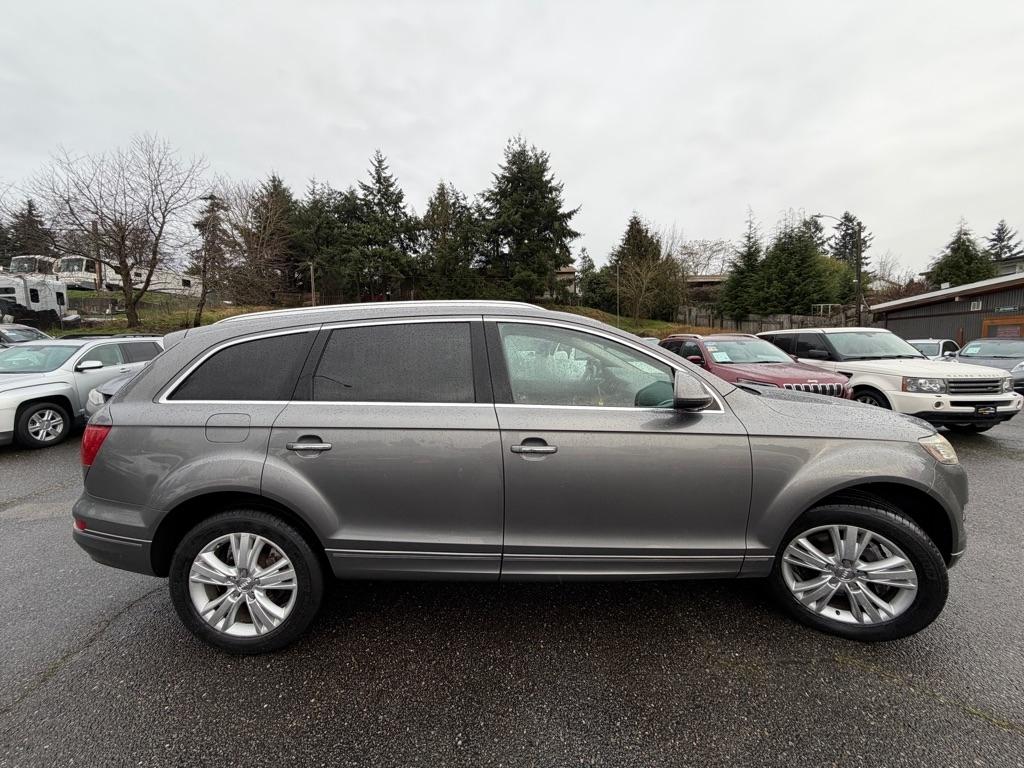 Audi Q7  2011