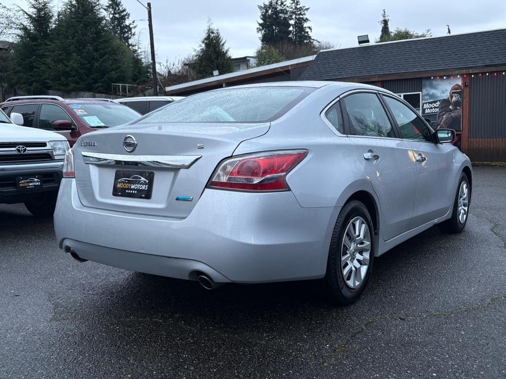 Nissan Altima  2014