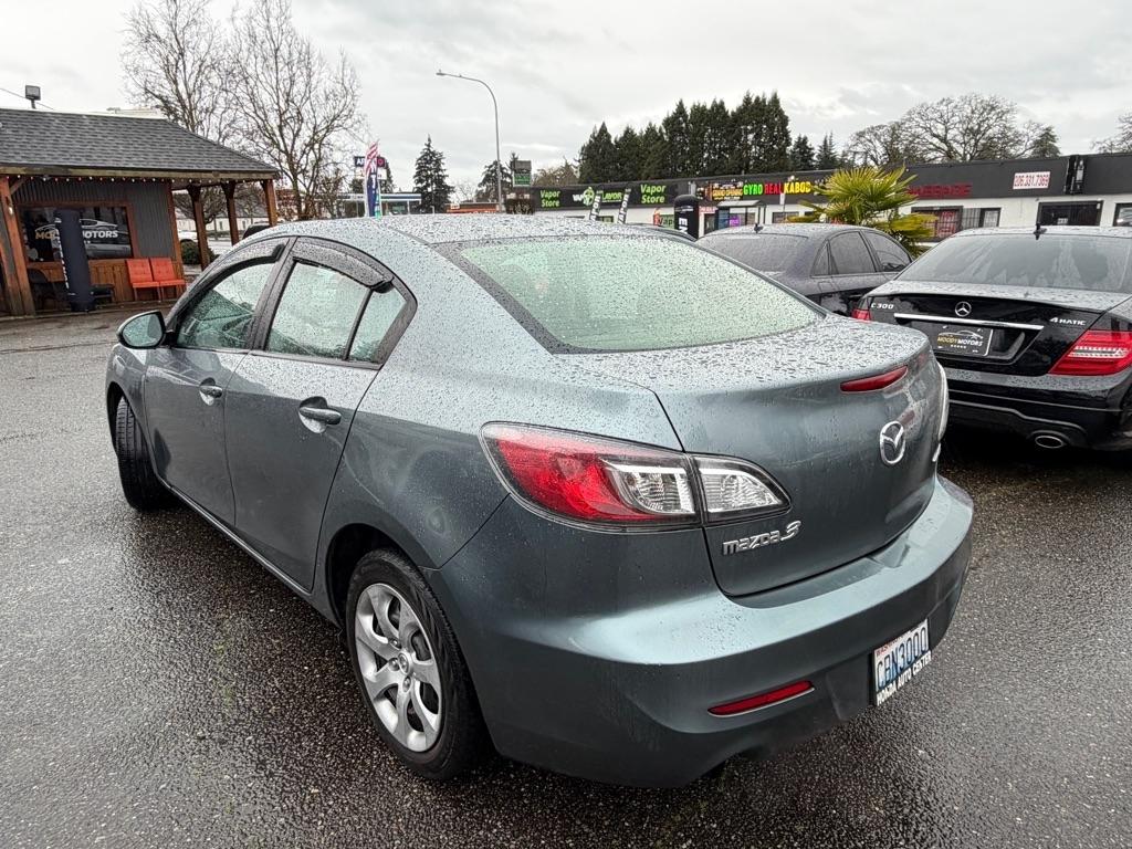 Mazda MAZDA3  2013