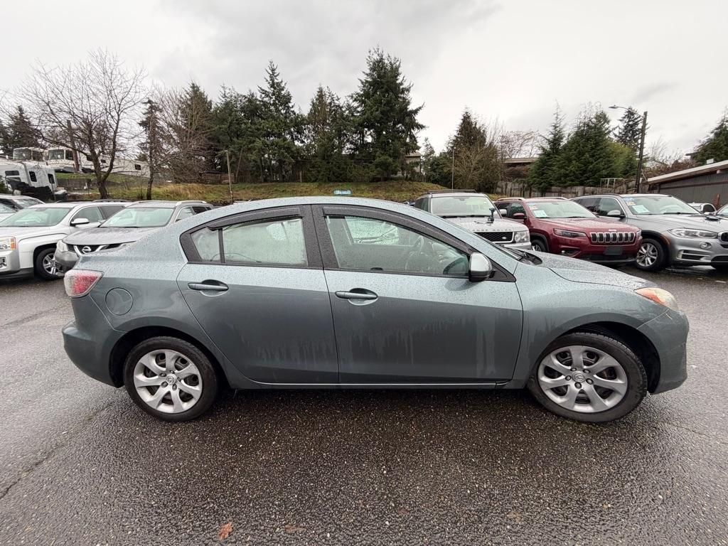Mazda MAZDA3  2013