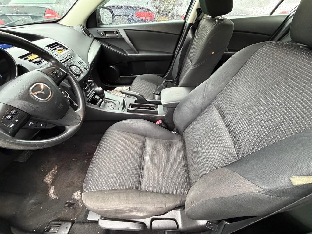 Mazda MAZDA3  2013
