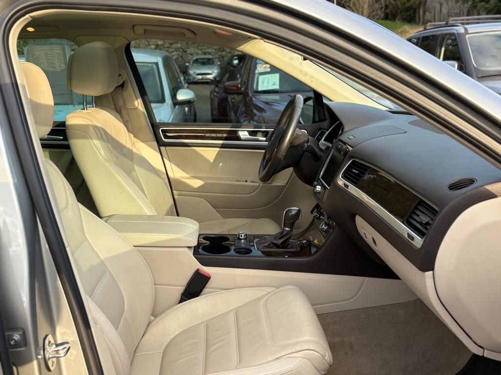 Volkswagen Touareg  2014