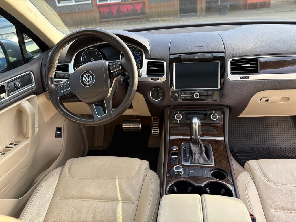 Volkswagen Touareg  2014
