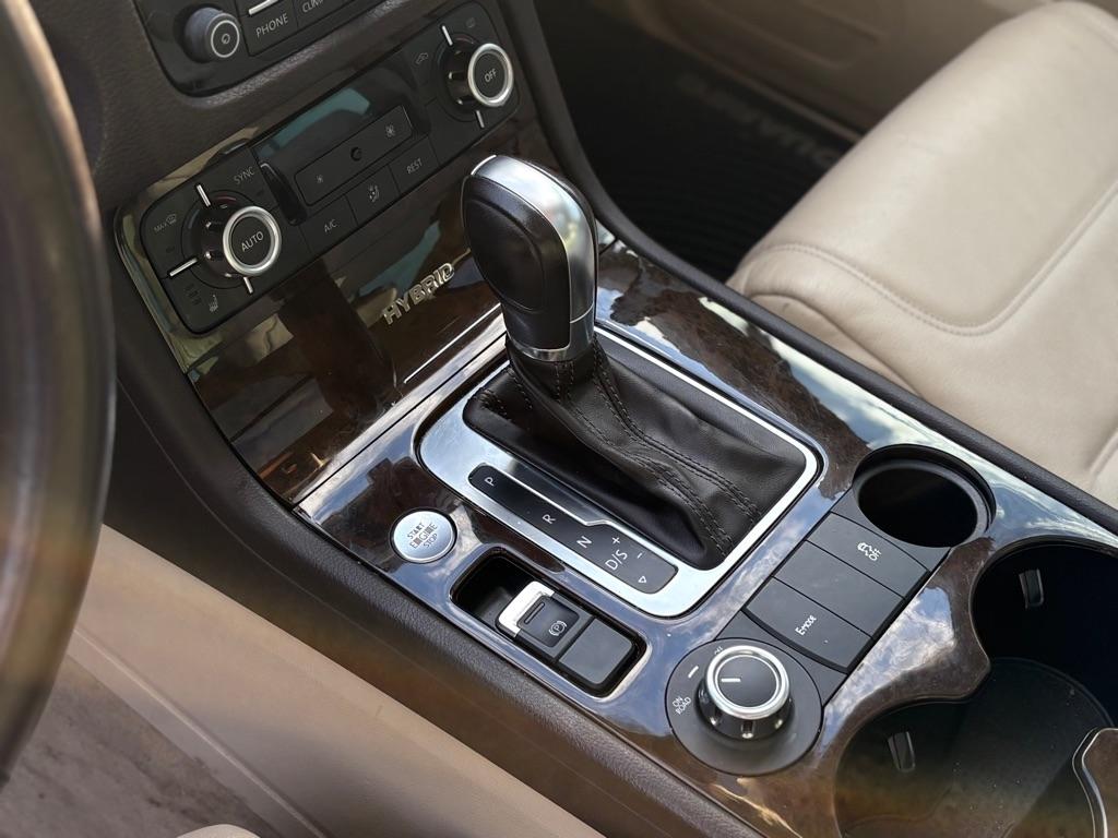 Volkswagen Touareg  2014