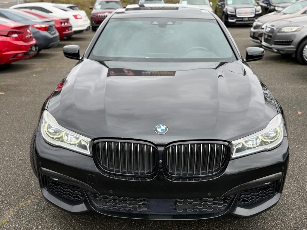 BMW 7-Series  2017
