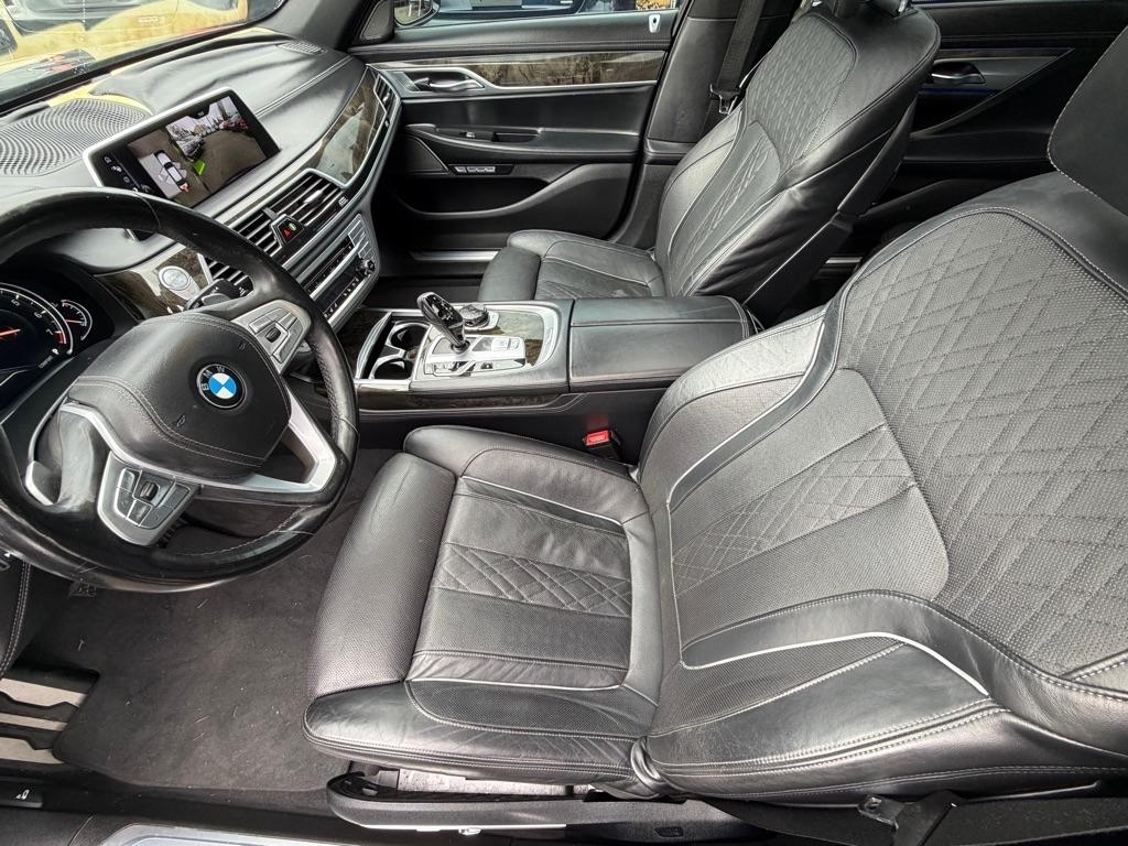 BMW 7-Series  2017