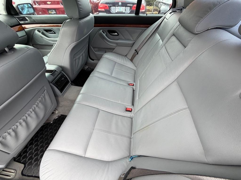 BMW 5 Series  2003