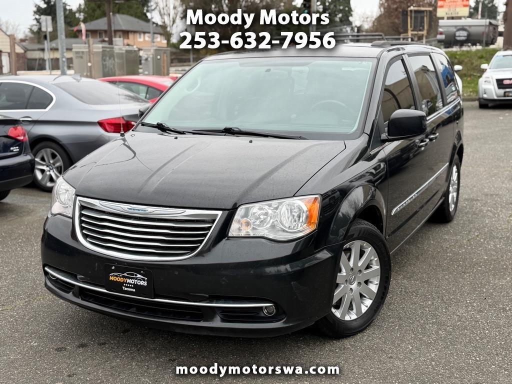 2015 Chrysler Town & Country Touring FWD
