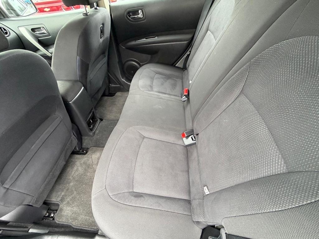 Nissan Rogue Select  2014