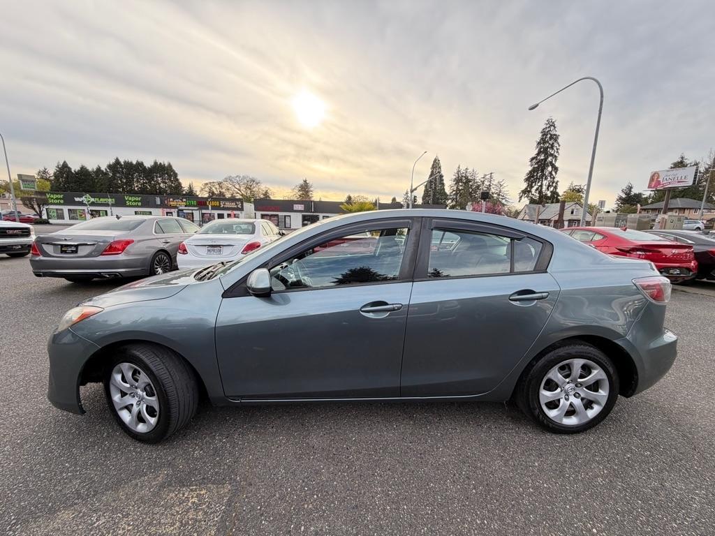 Mazda MAZDA3  2013