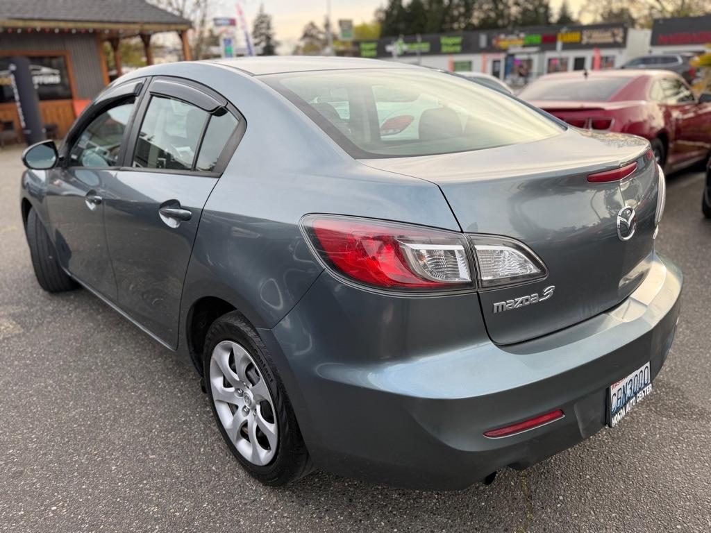Mazda MAZDA3  2013