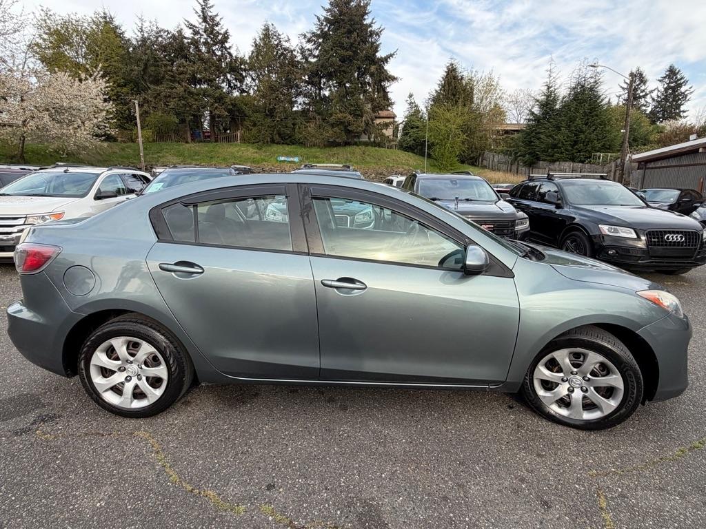 Mazda MAZDA3  2013